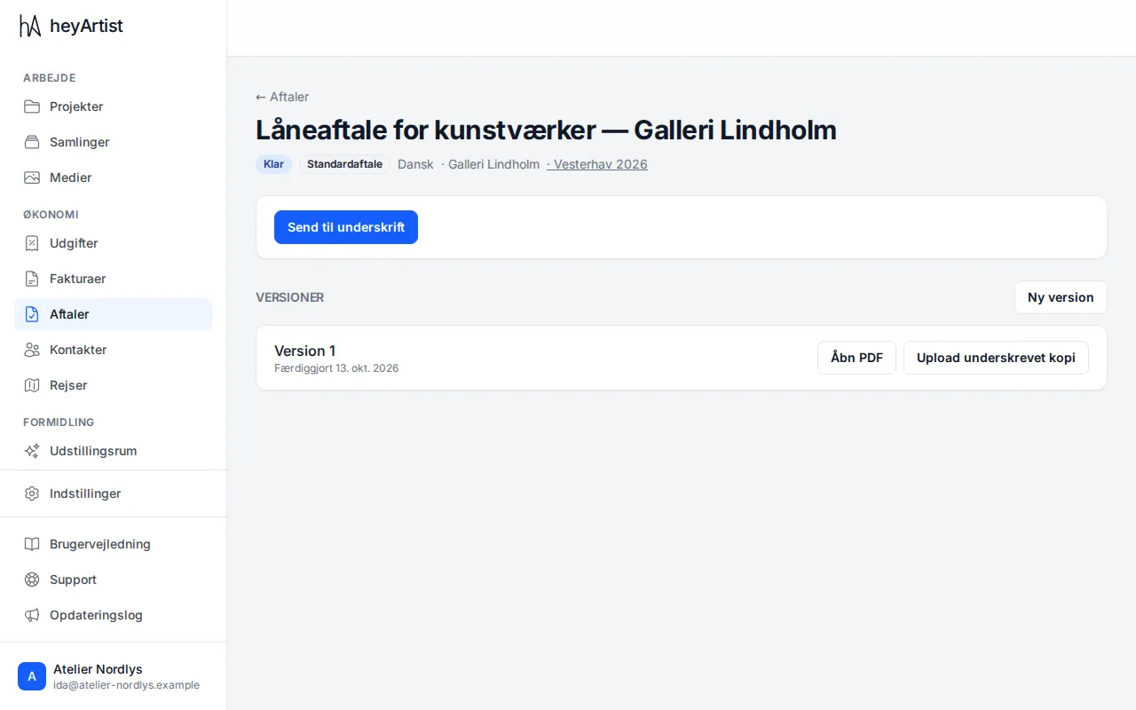 A finalised contract with version 1, Open PDF and New version