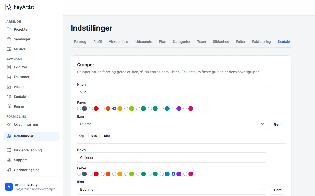 Settings → Contacts: the groups with name, colour and icon